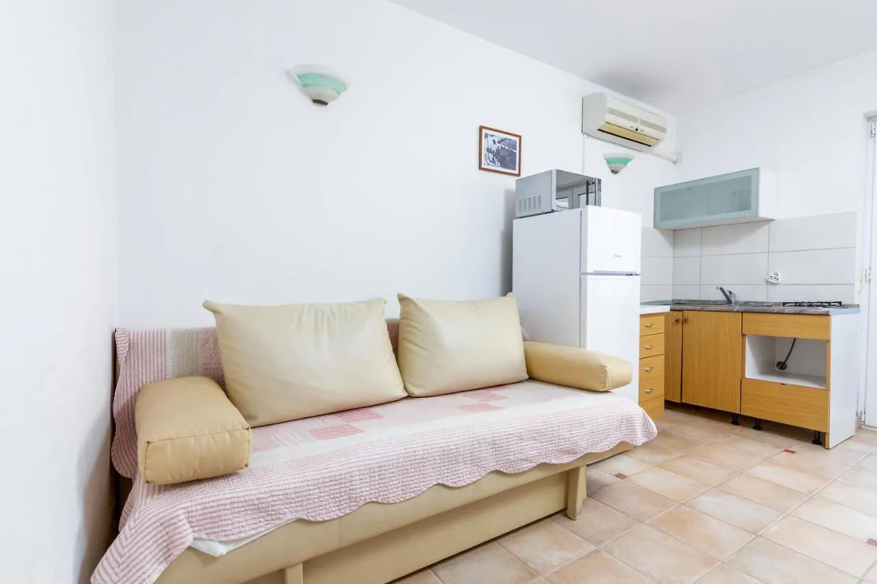 Apartments With Wifi Rovinj - 9701 0*,  Κροατία