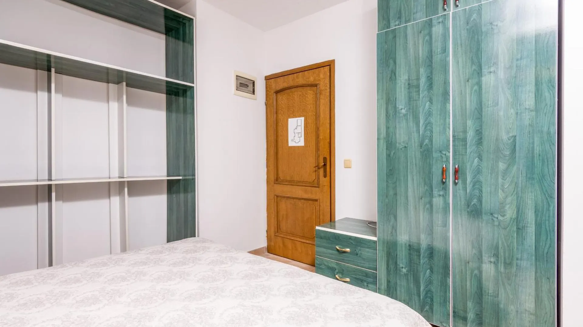 Apartments With Wifi Rovinj - 9701